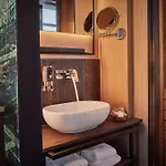 Inntel Landmark Hotel