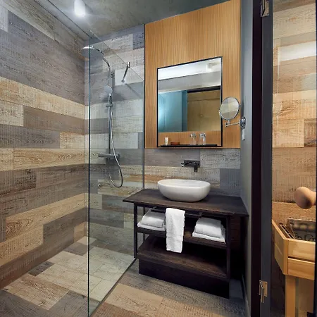 Inntel Landmark Hotel