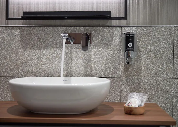 Inntel Landmark מלון 4*