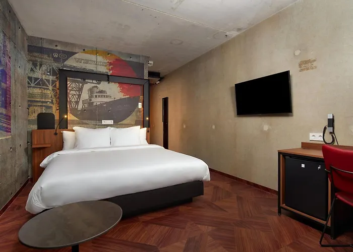 מלון Inntel Landmark 4*